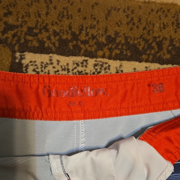 Goodfellow & Co Navy and Light Blue Board Shorts - Picture 2 of 4